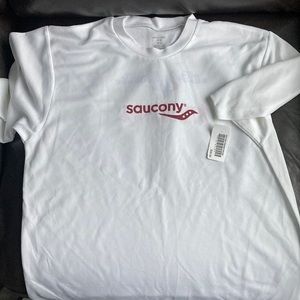 Brand new saucony shirt small